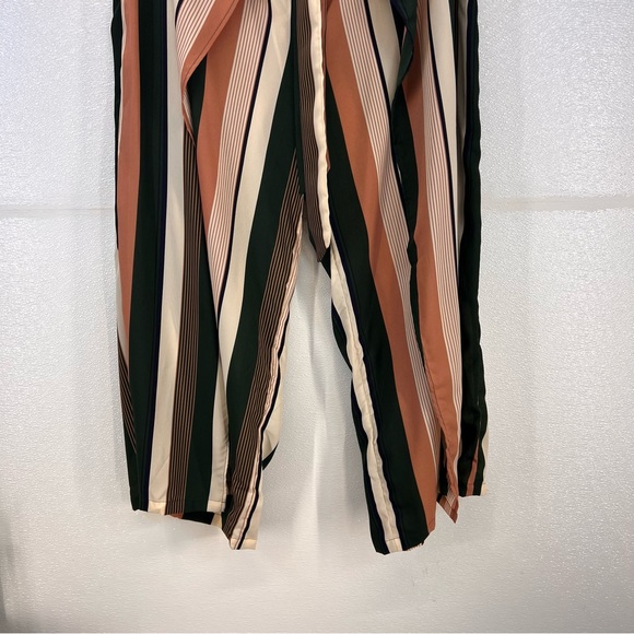 NWOT  Women's Plus Size Printed Drawstring Waist Split Side Wide Leg Pants - Picture 6 of 17